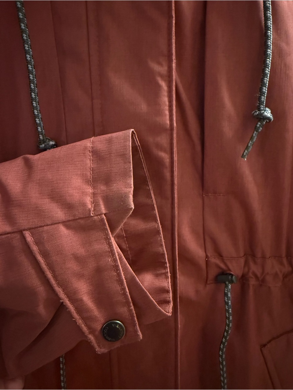 Columbia Women's Suttle Mountain Mid Jacket insulated winter parka - Picture 4 of 10